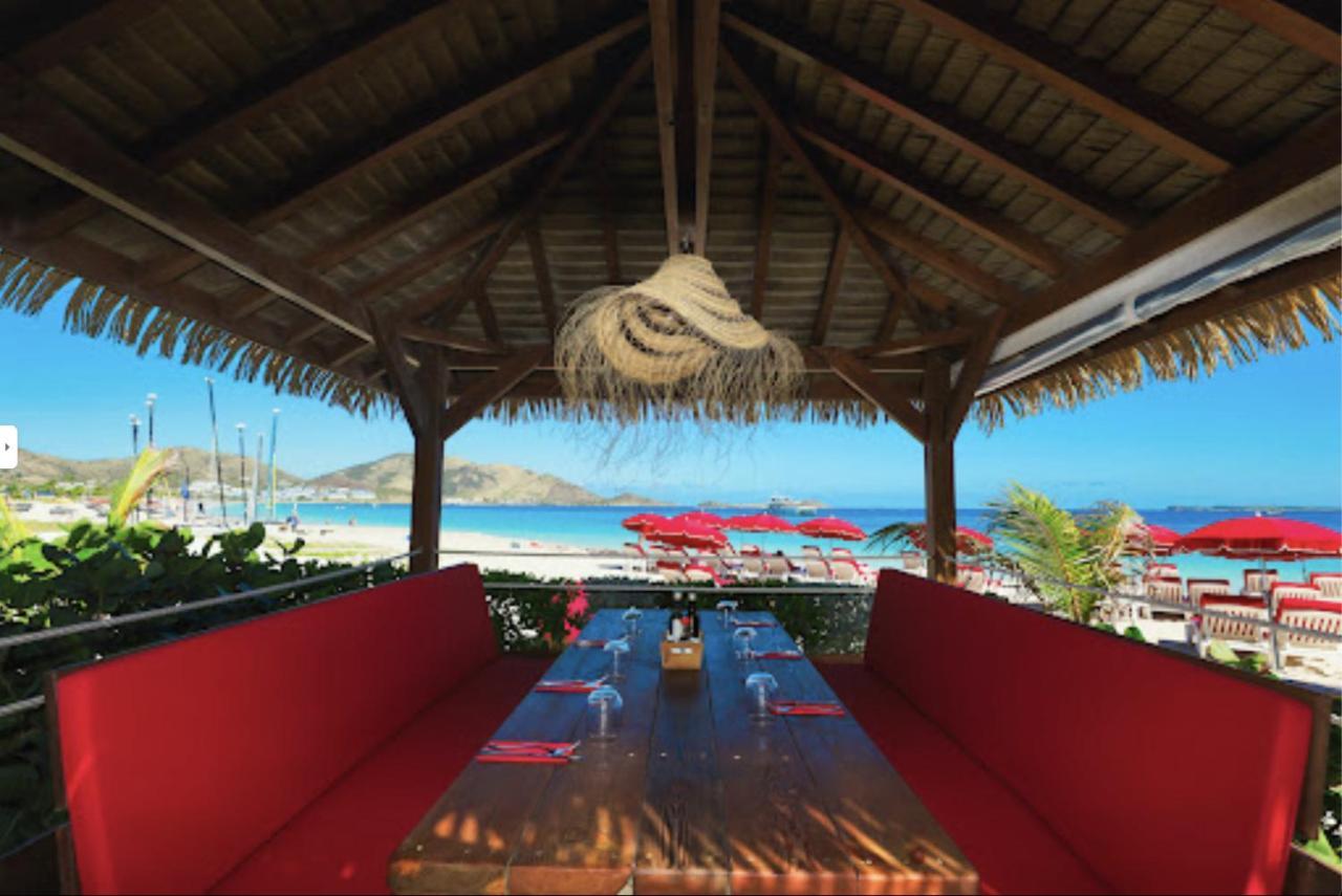Front Line Unit 520 Ft2 - 48 M2, On Second Floor, Stunning Ocean View Apartamento Cul de Sac Exterior foto