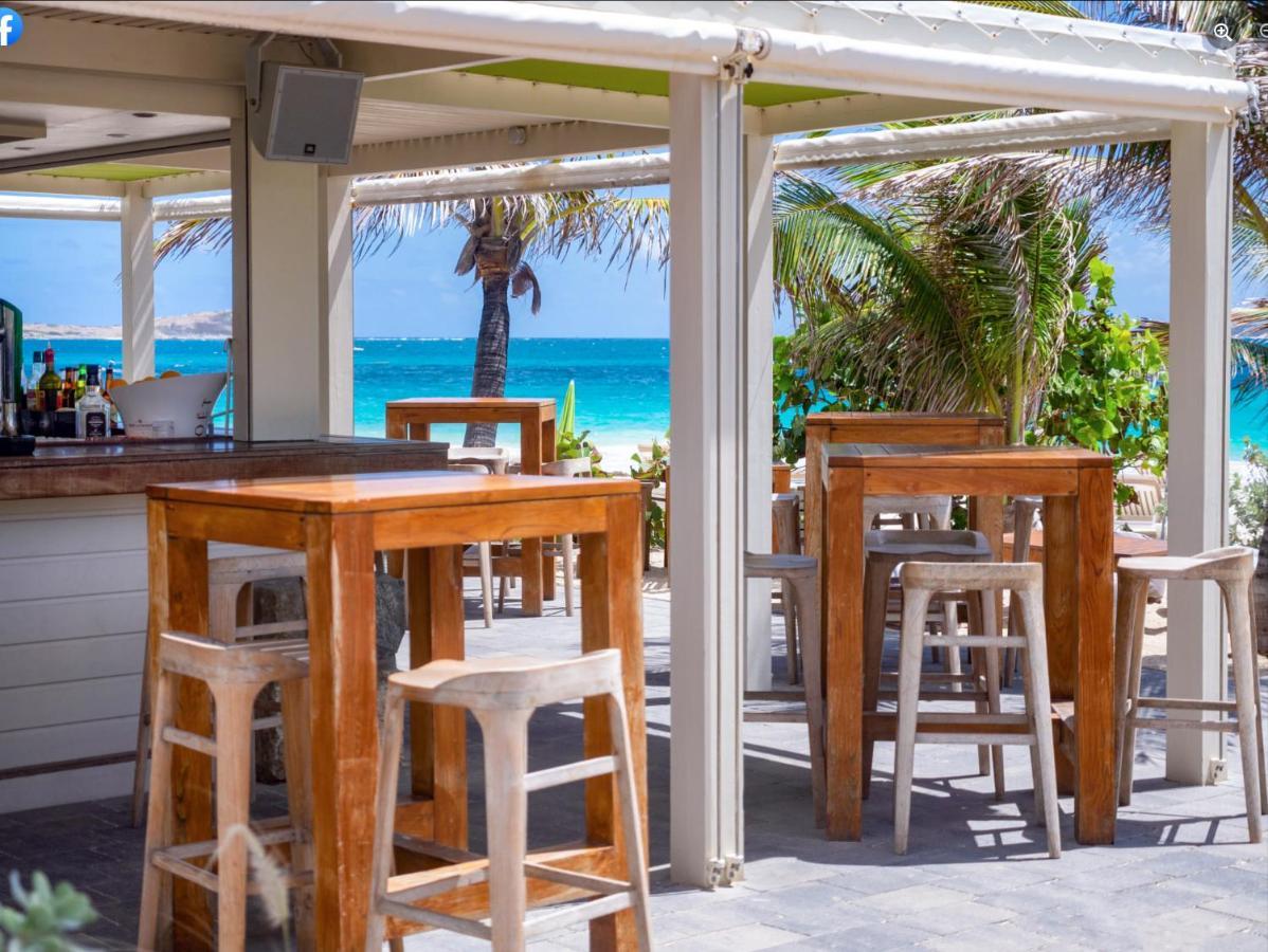 Front Line Unit 520 Ft2 - 48 M2, On Second Floor, Stunning Ocean View Apartamento Cul de Sac Exterior foto