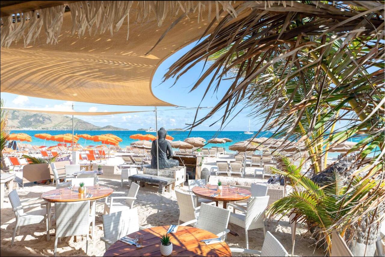 Front Line Unit 520 Ft2 - 48 M2, On Second Floor, Stunning Ocean View Apartamento Cul de Sac Exterior foto